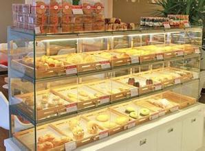 學西點是去培訓學校好還是當學徒好